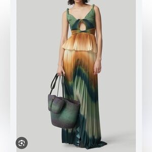 Looking for: Altuzzarra top and skirt in size 0 or 2